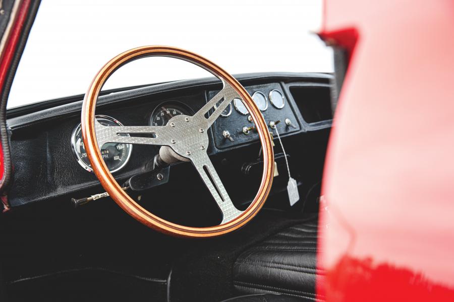 Интерьер TVR Griffith Series 200 1965 года  (фото 11 из 24)
